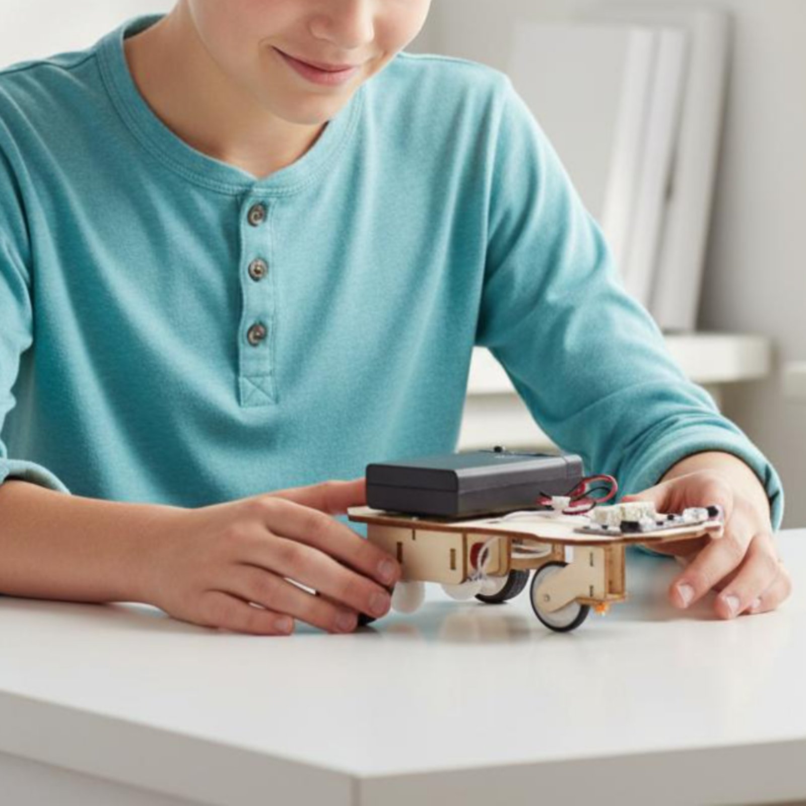 Kit Veicolo Intelligente in Le - Science Robotics recensione e prezzo